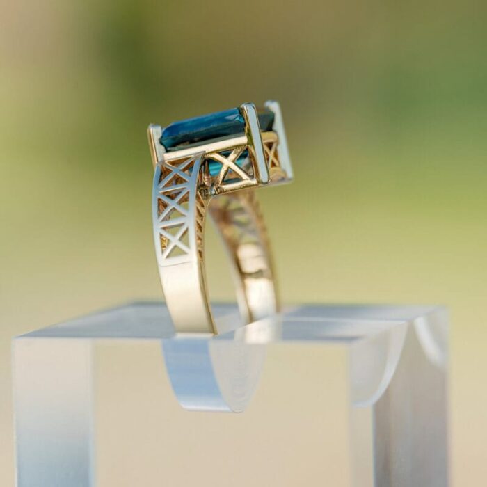brooklyn bridge square-14 Brooklyn Bridge-Inspired Custom Sapphire Engagement Ring - Image 2