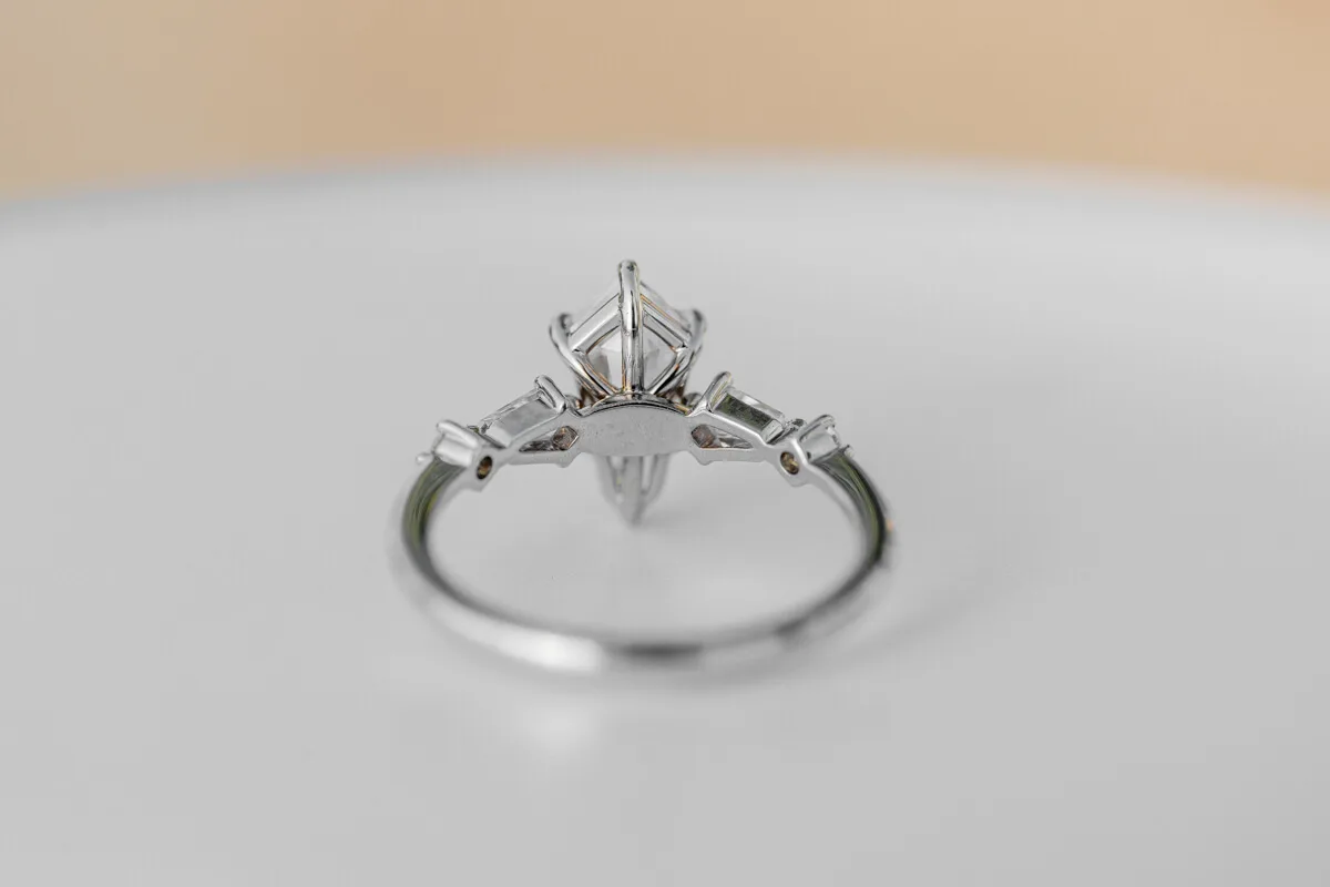 kite shape ER 1200-4