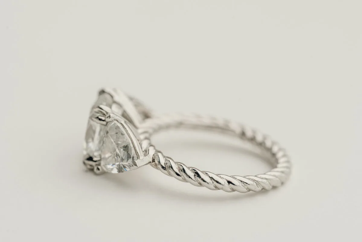 Center setting detail of twisted shank lab diamond ring