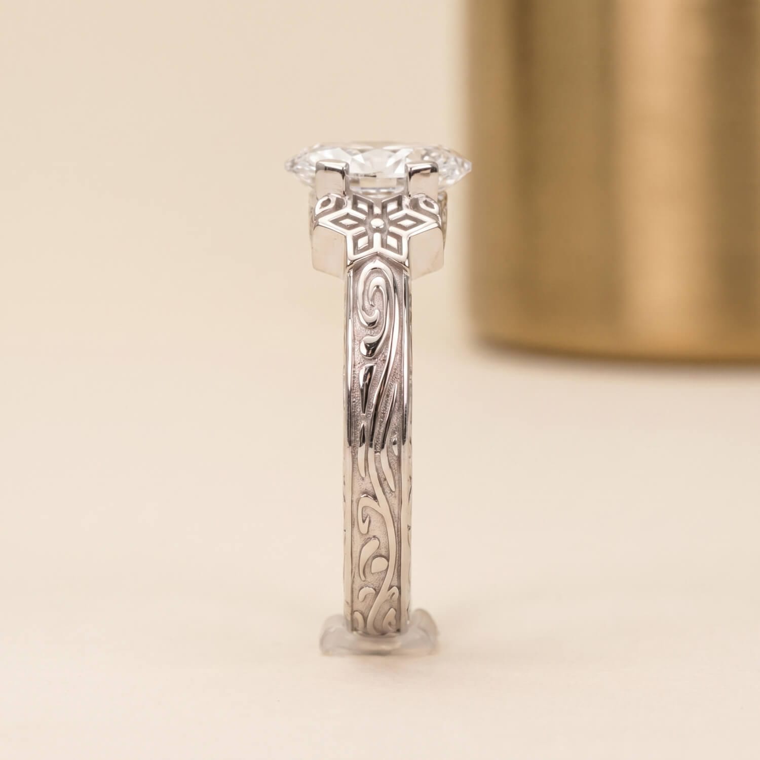 Sculpted white-gold band with Tamil Nadu heritage patterns